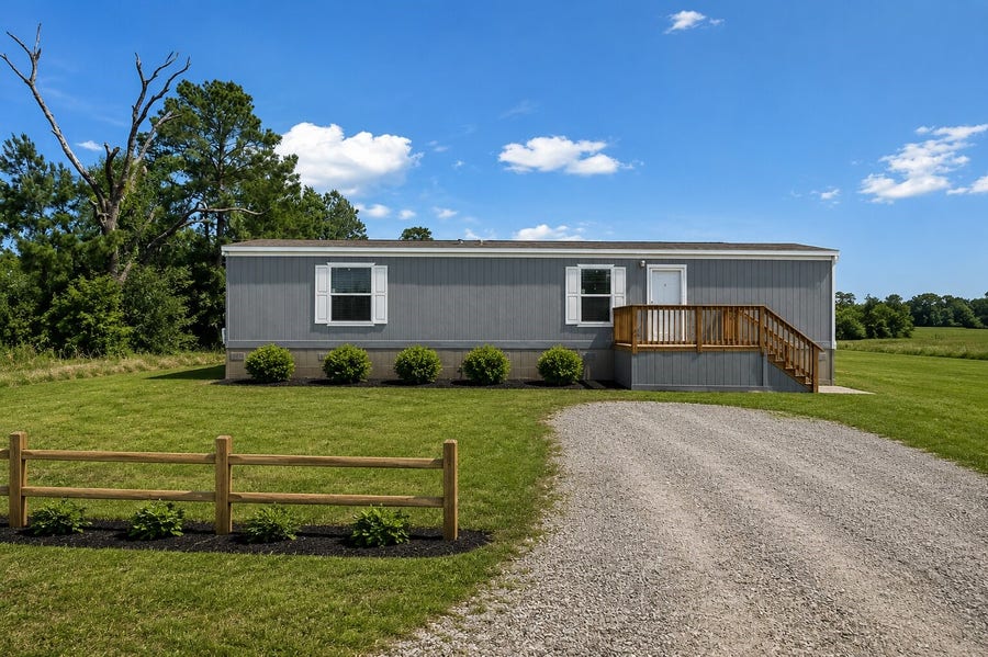 Property photo for 1004 Mustang Crossing Drive, Waller, TX