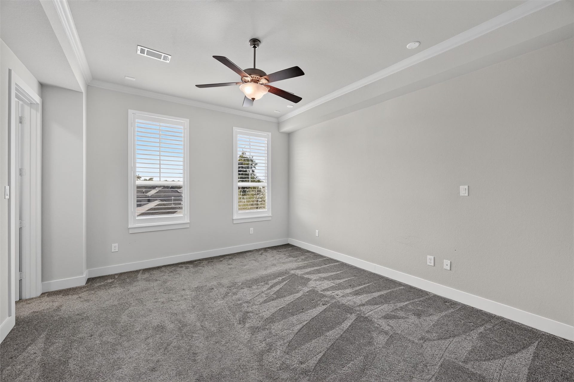 2711 Kennedy Street, Houston, TX 77003 2711 Kennedy Street, Houston, TX 77003