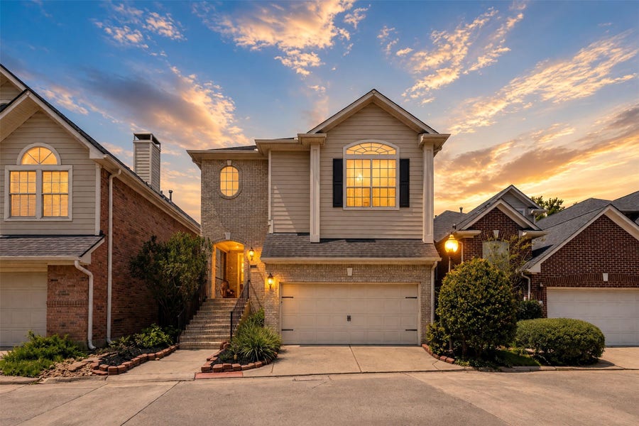 Property photo for 12819 Kingsbridge Lane, Houston, TX