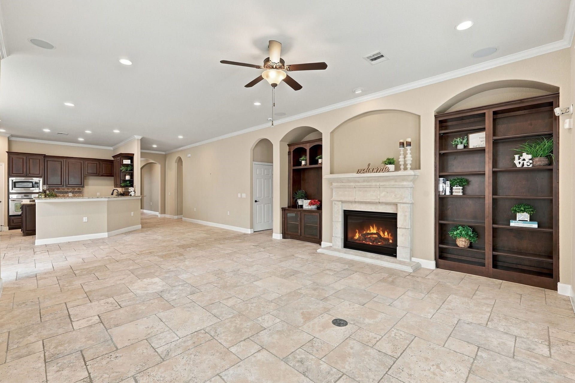 22 Jaspers Place, Spring, TX 77389