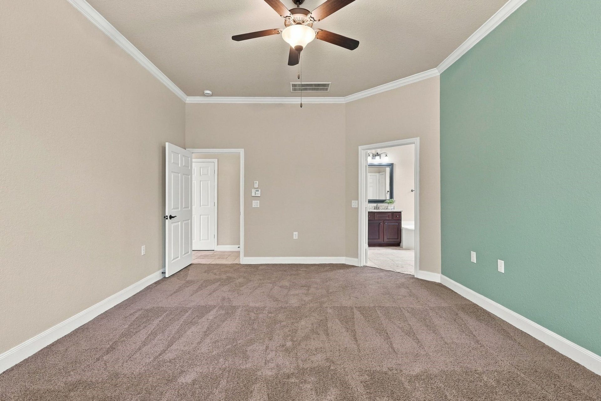 22 Jaspers Place, Spring, TX 77389