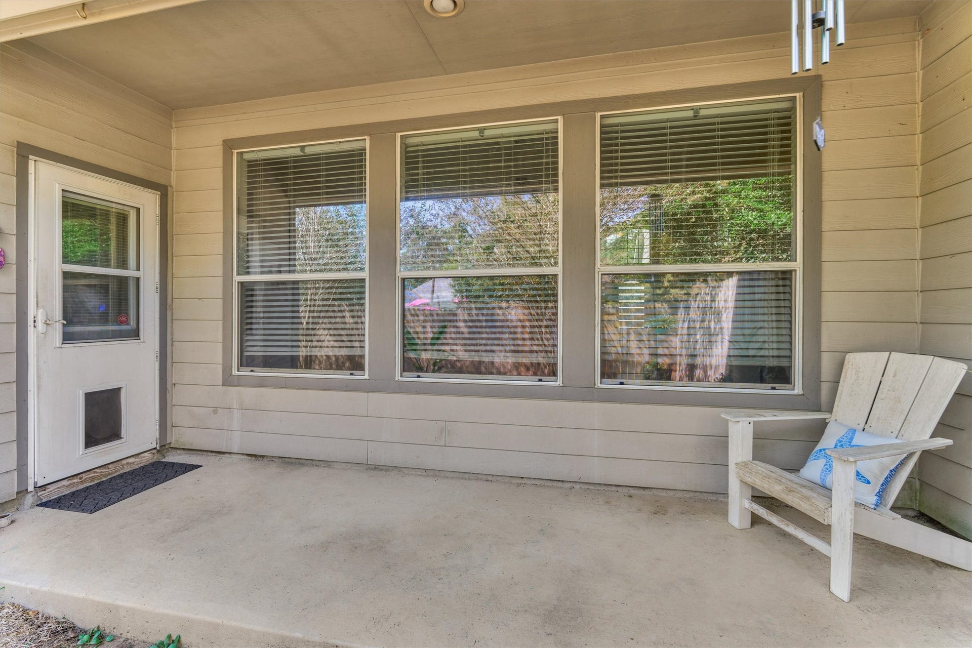 38 E Burberry Circle, The Woodlands, TX 77384 38 E Burberry Circle, The Woodlands, TX 77384
