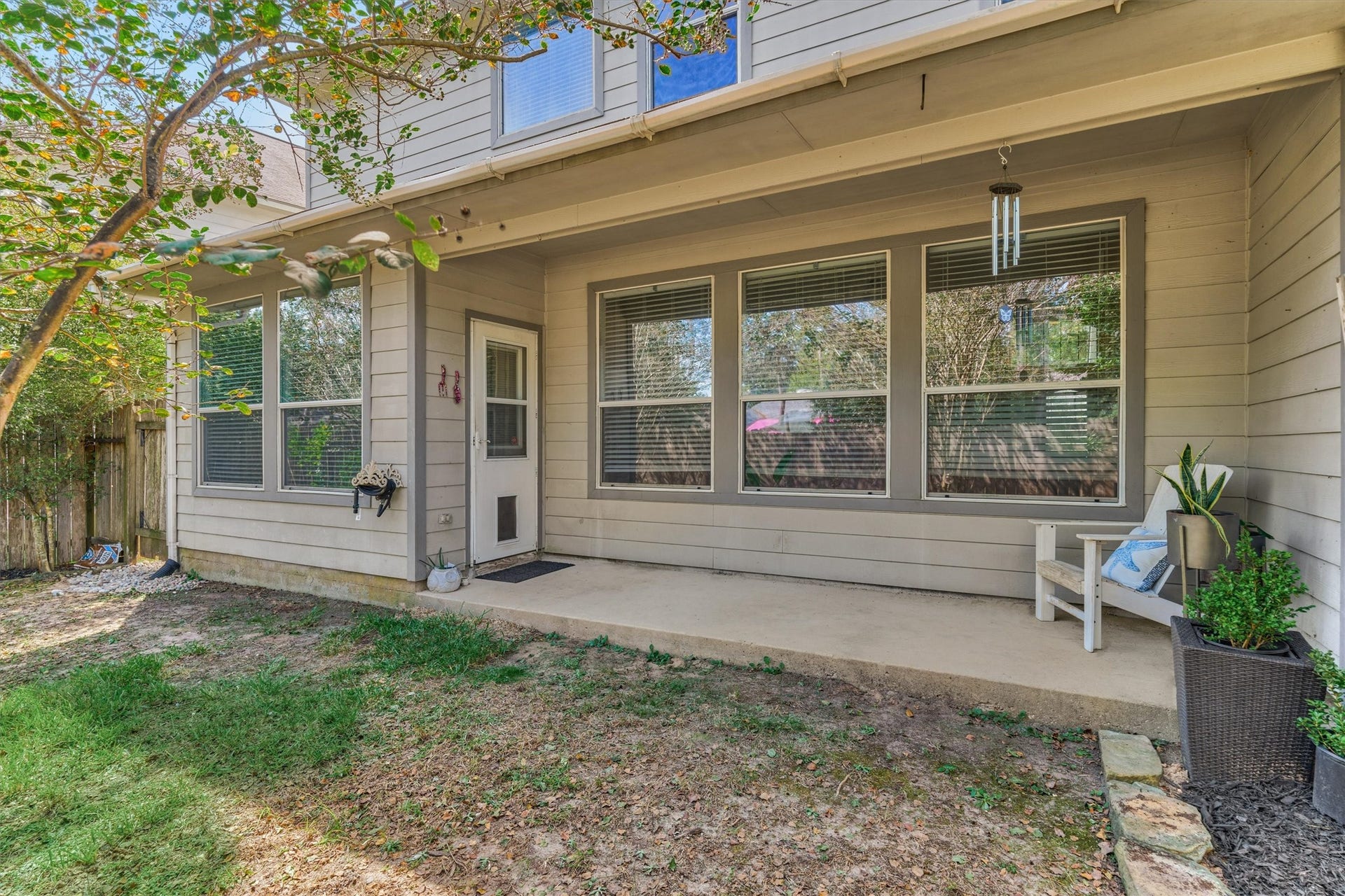 38 E Burberry Circle, The Woodlands, TX 77384 38 E Burberry Circle, The Woodlands, TX 77384