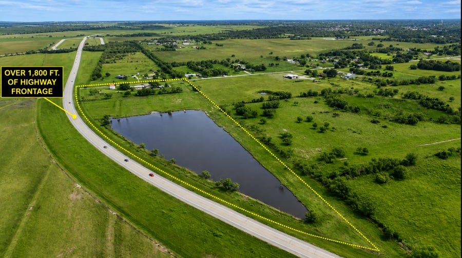 Property photo for 697 E COUNTY ROAD 341, Angleton, TX