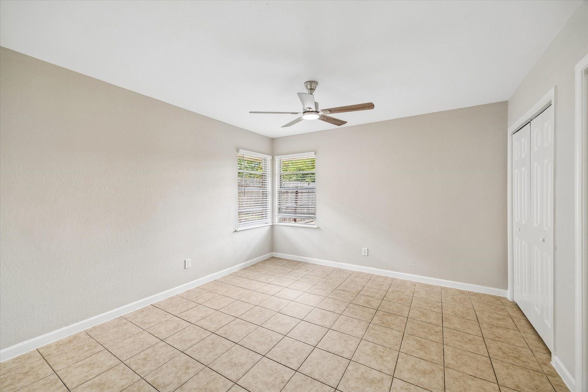 626 Sulphur Street, Houston, TX 77034 626 Sulphur Street, Houston, TX 77034