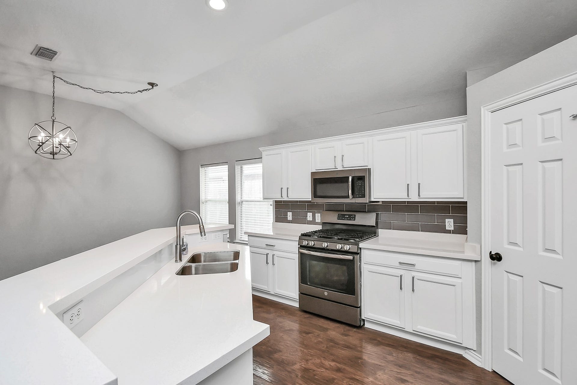 5102 Chase Park Court, Bacliff, TX 77518 5102 Chase Park Court, Bacliff, TX 77518