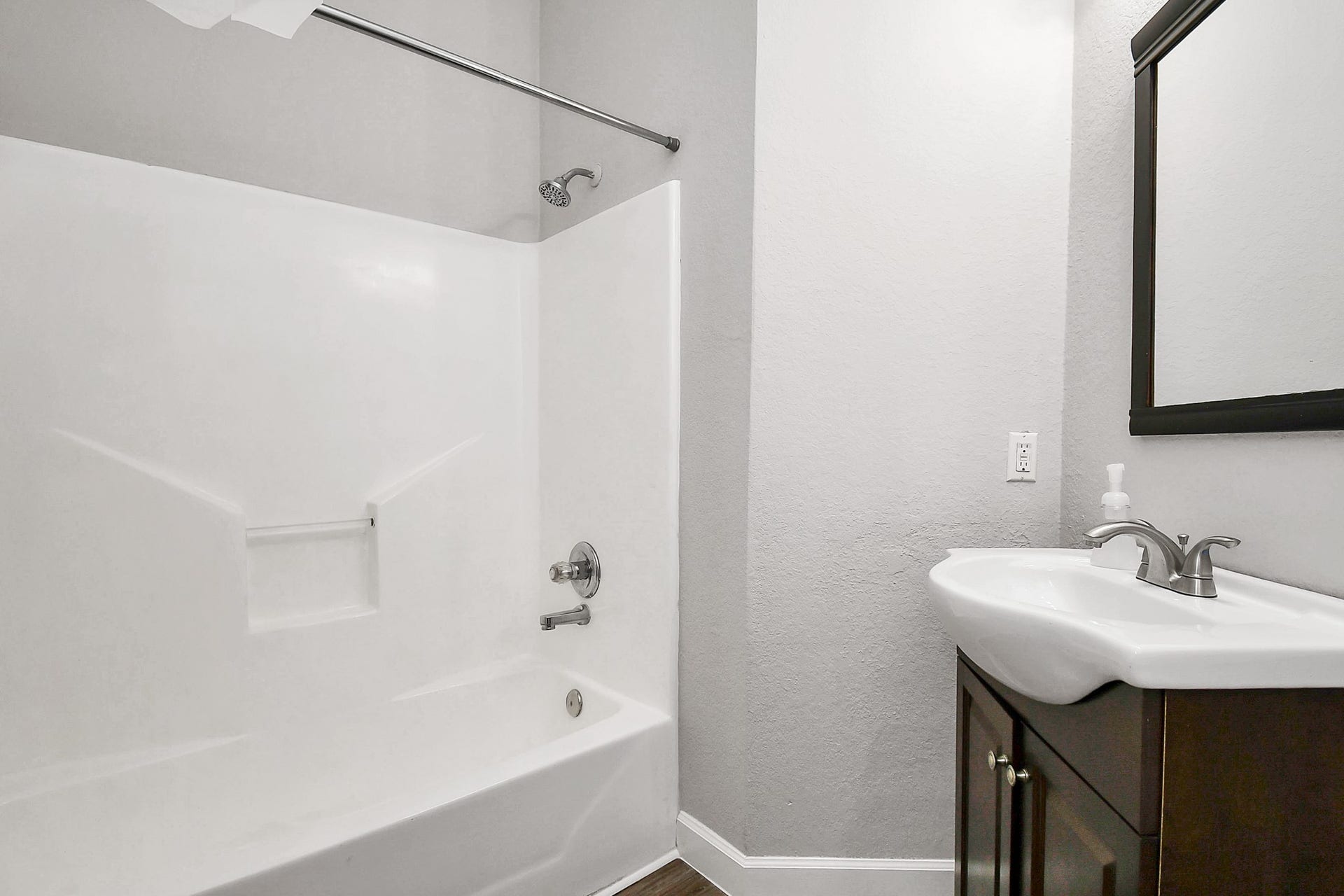 5102 Chase Park Court, Bacliff, TX 77518 5102 Chase Park Court, Bacliff, TX 77518