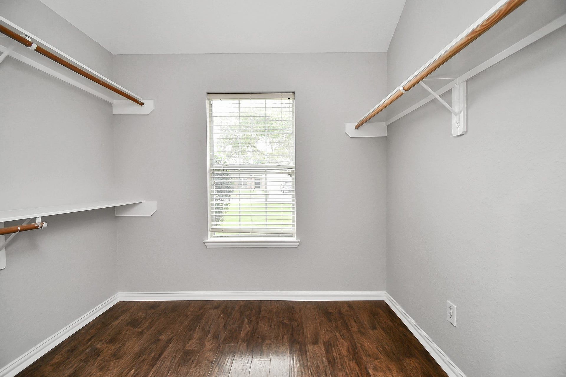 5102 Chase Park Court, Bacliff, TX 77518 5102 Chase Park Court, Bacliff, TX 77518