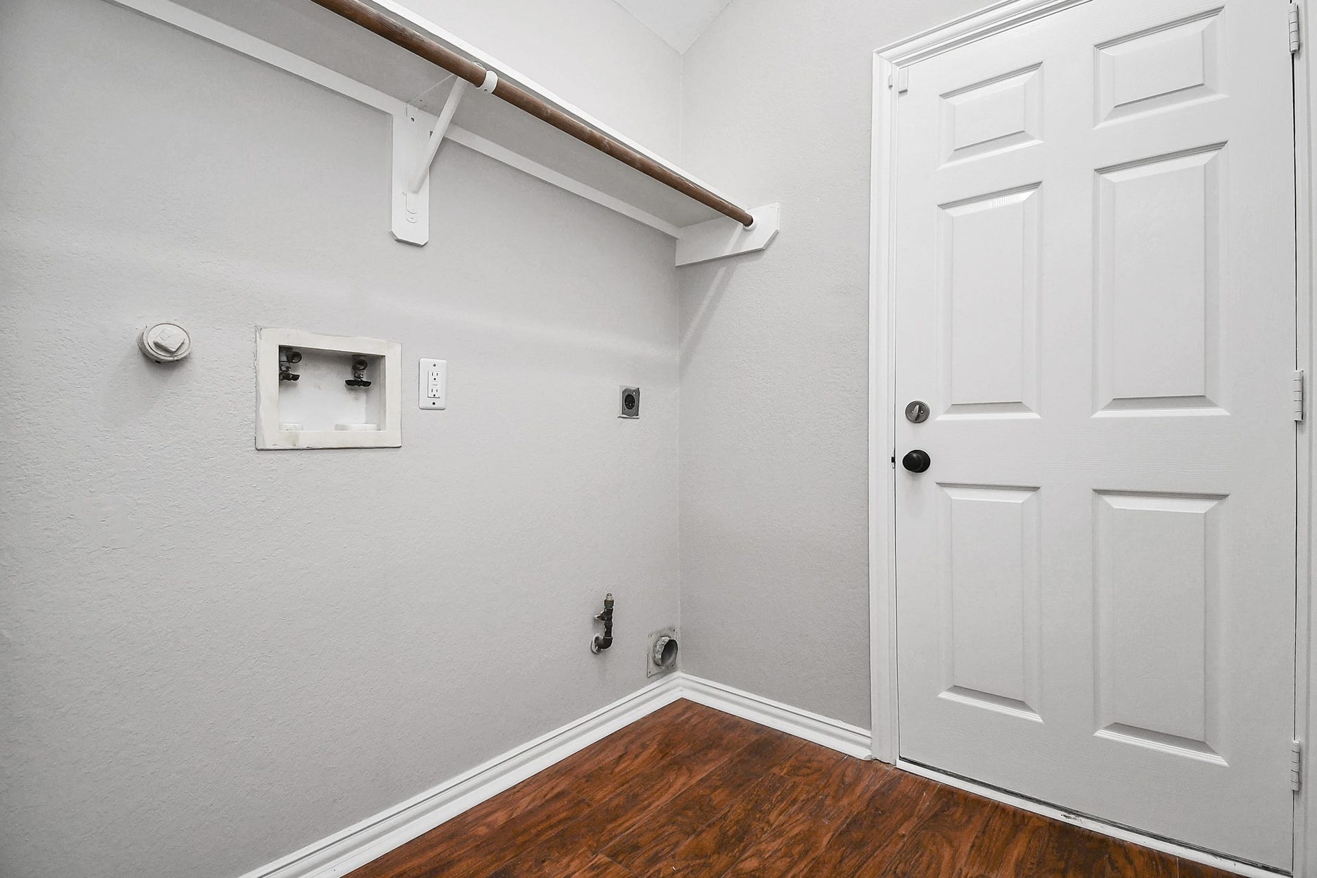 5102 Chase Park Court, Bacliff, TX 77518 5102 Chase Park Court, Bacliff, TX 77518