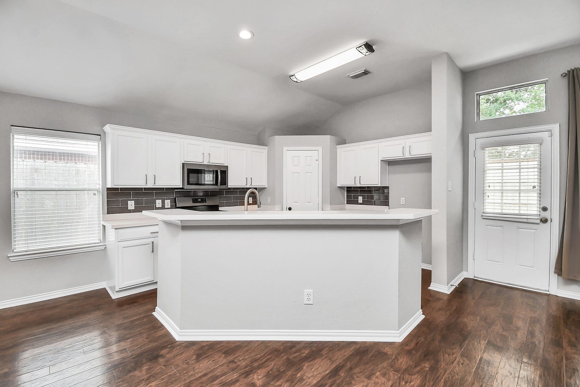 5102 Chase Park Court, Bacliff, TX 77518 5102 Chase Park Court, Bacliff, TX 77518