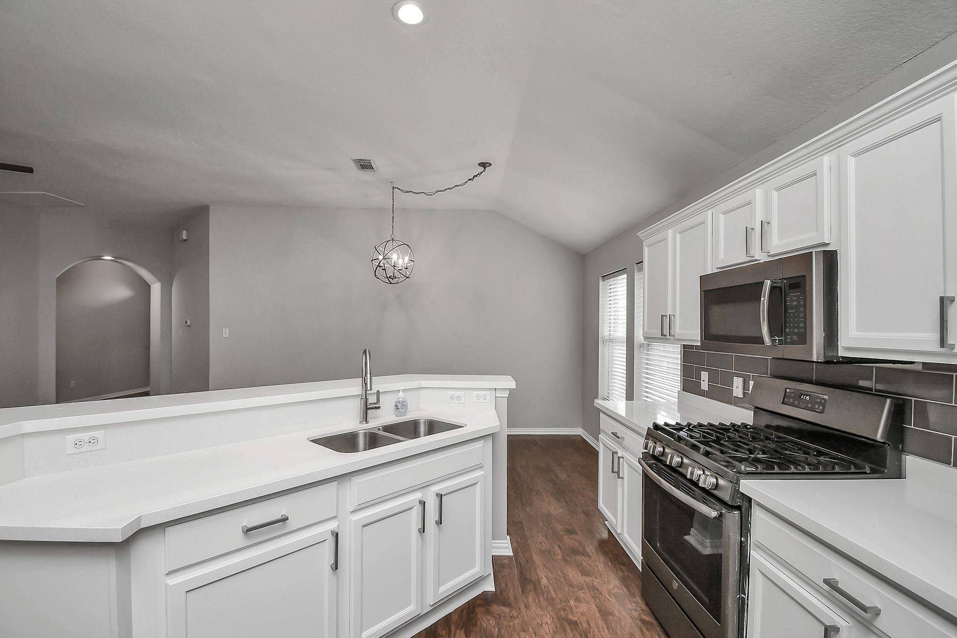 5102 Chase Park Court, Bacliff, TX 77518 5102 Chase Park Court, Bacliff, TX 77518