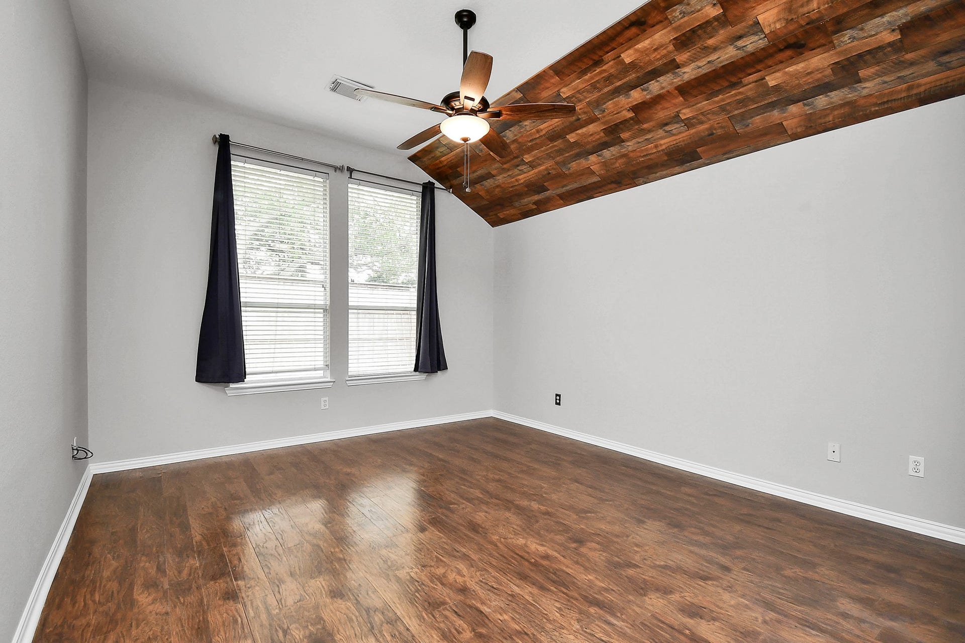 5102 Chase Park Court, Bacliff, TX 77518 5102 Chase Park Court, Bacliff, TX 77518