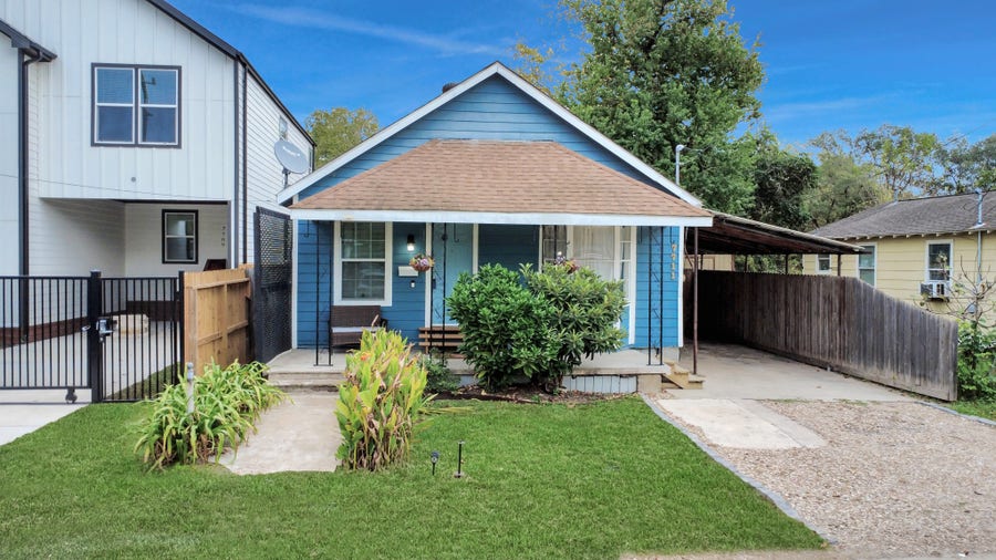 Property photo for 7711 Avenue L, Houston, TX