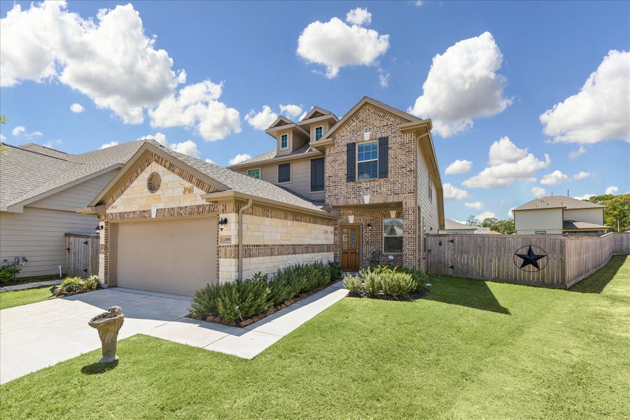 Property photo for 12898 Lime Stone Lane, Conroe, TX