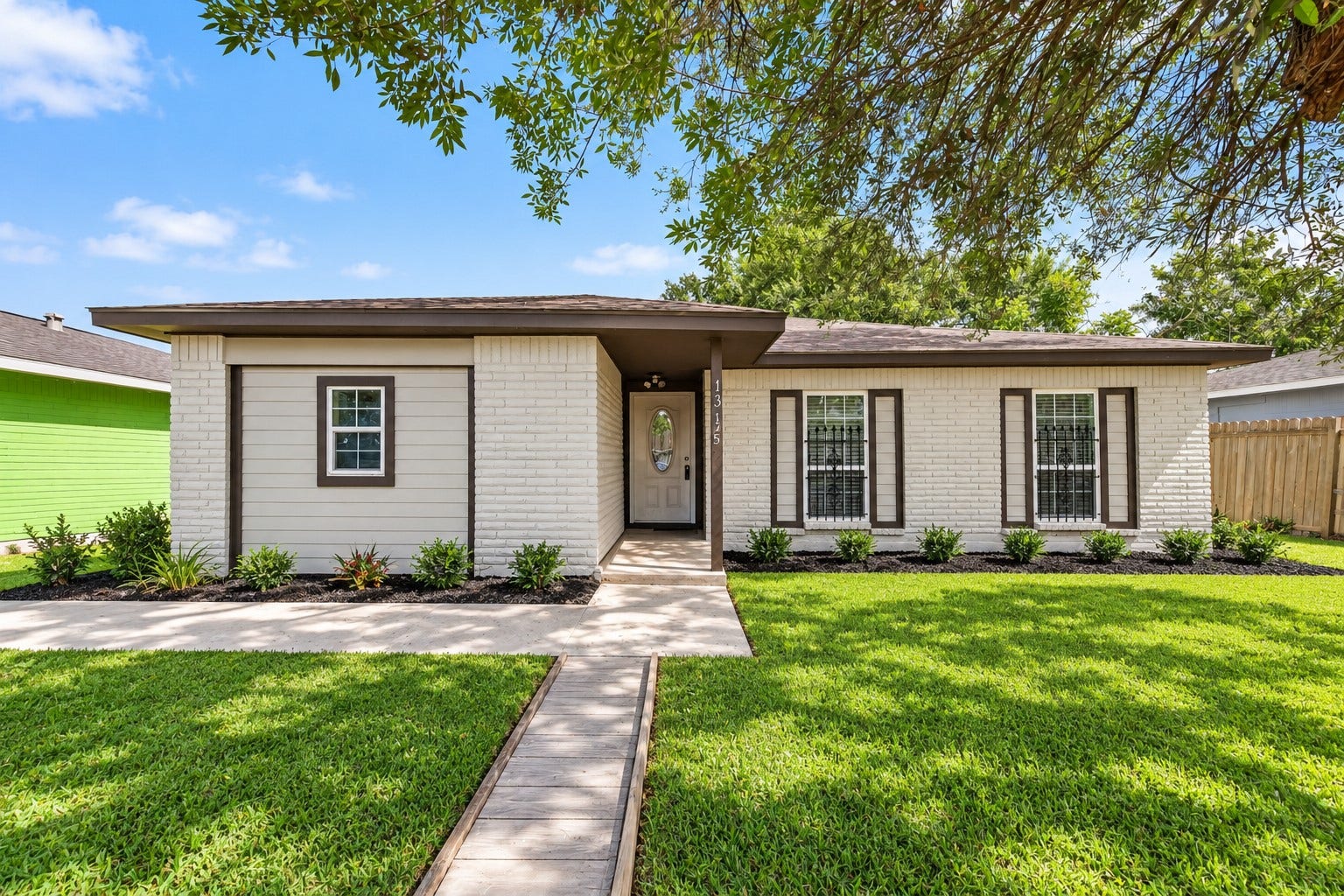 4845 E Ridge Creek Drive, Houston, TX 77053 THIS IMAGE HAS BEEN VIRTUALLY STAGED