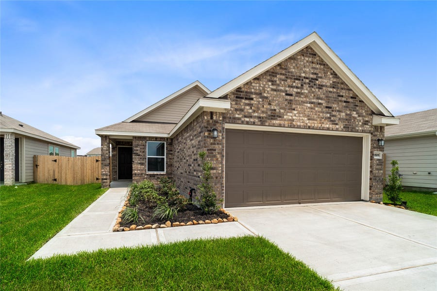 Property photo for 1511 Valley Creek Drive, Arcola, TX