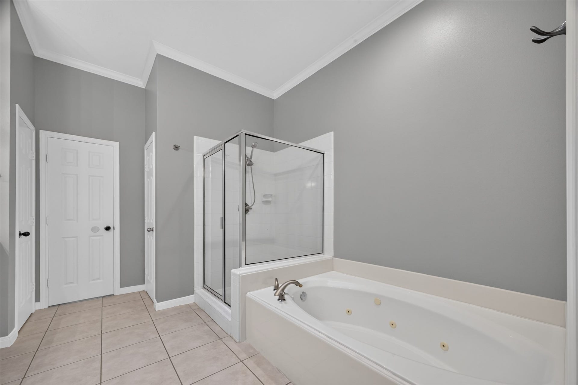 1319 Oneil Street, Houston, TX 77019 1319 Oneil Street, Houston, TX 77019