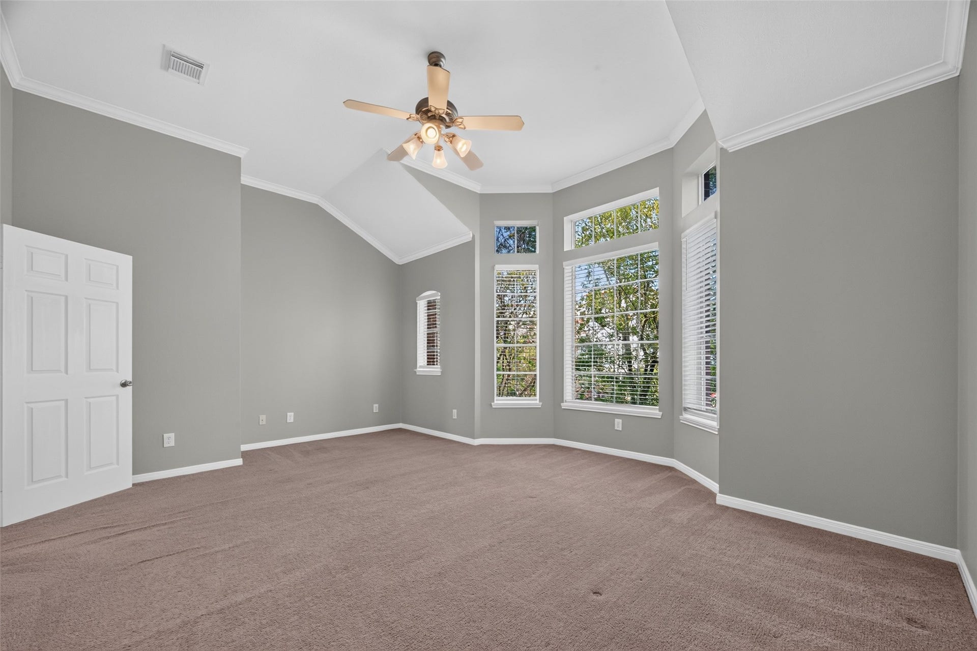 1319 Oneil Street, Houston, TX 77019 1319 Oneil Street, Houston, TX 77019