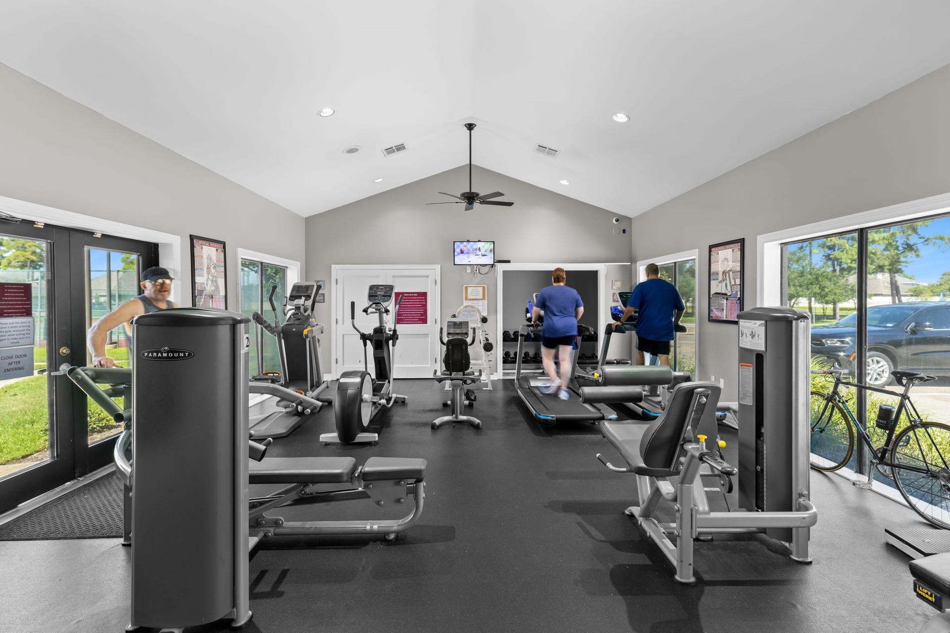 19327 Cloud Peak Drive, Tomball, TX 77377 19327 Cloud Peak Drive, Tomball, TX 77377
