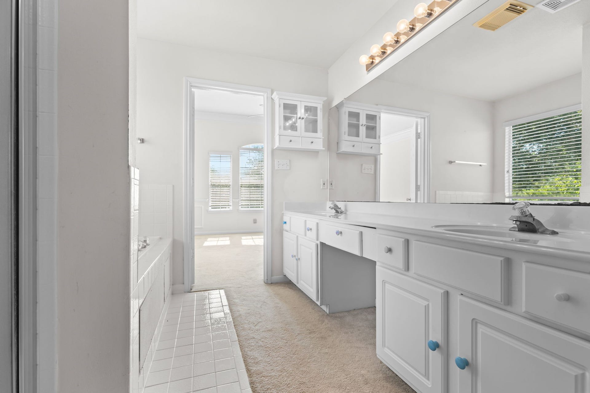 19327 Cloud Peak Drive, Tomball, TX 77377 19327 Cloud Peak Drive, Tomball, TX 77377