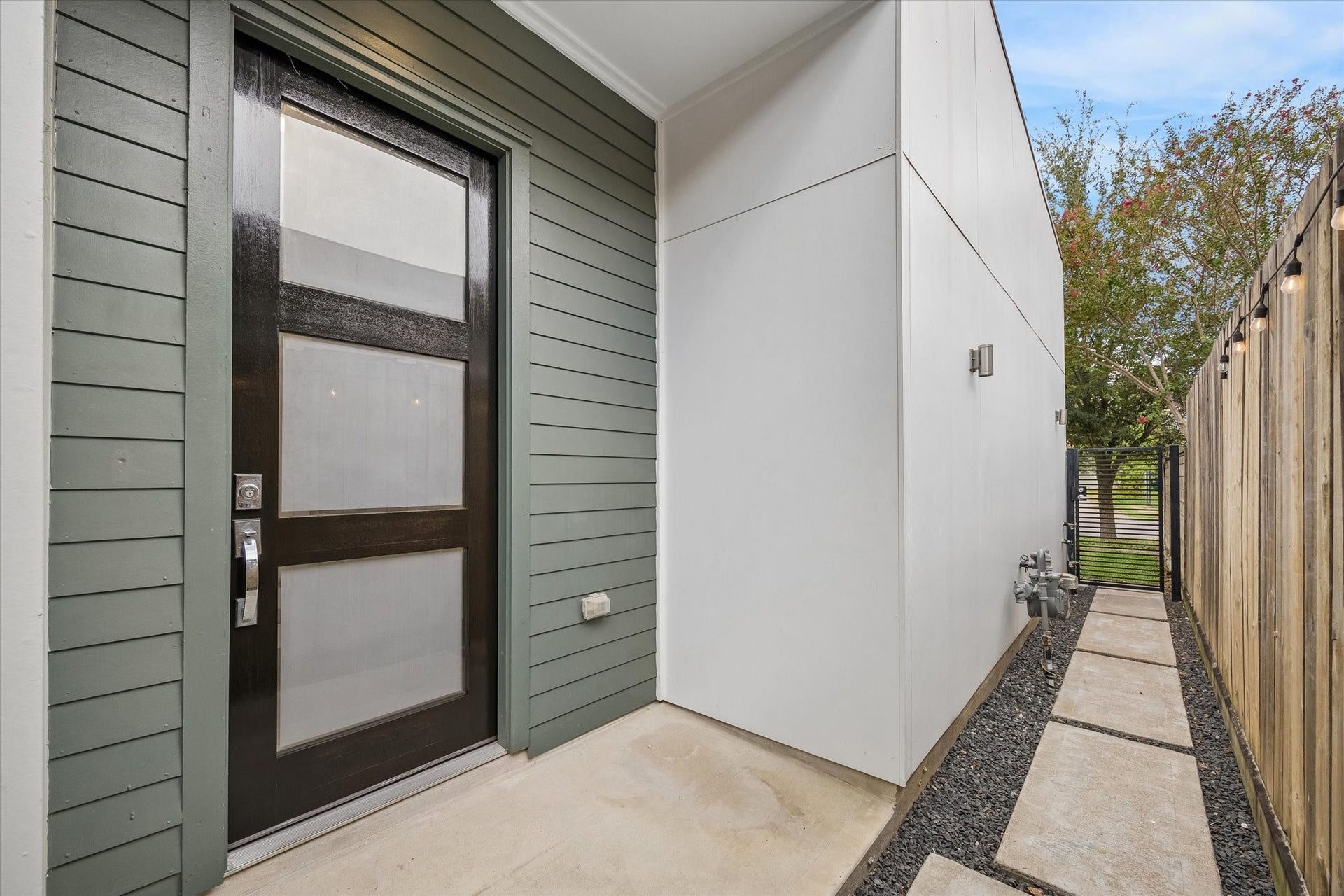 1111 Louise Street, Houston, TX 77009 1111 Louise Street, Houston, TX 77009