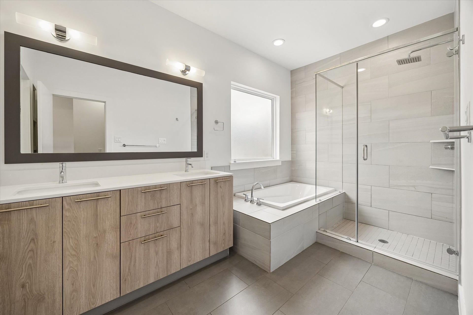 1111 Louise Street, Houston, TX 77009 1111 Louise Street, Houston, TX 77009