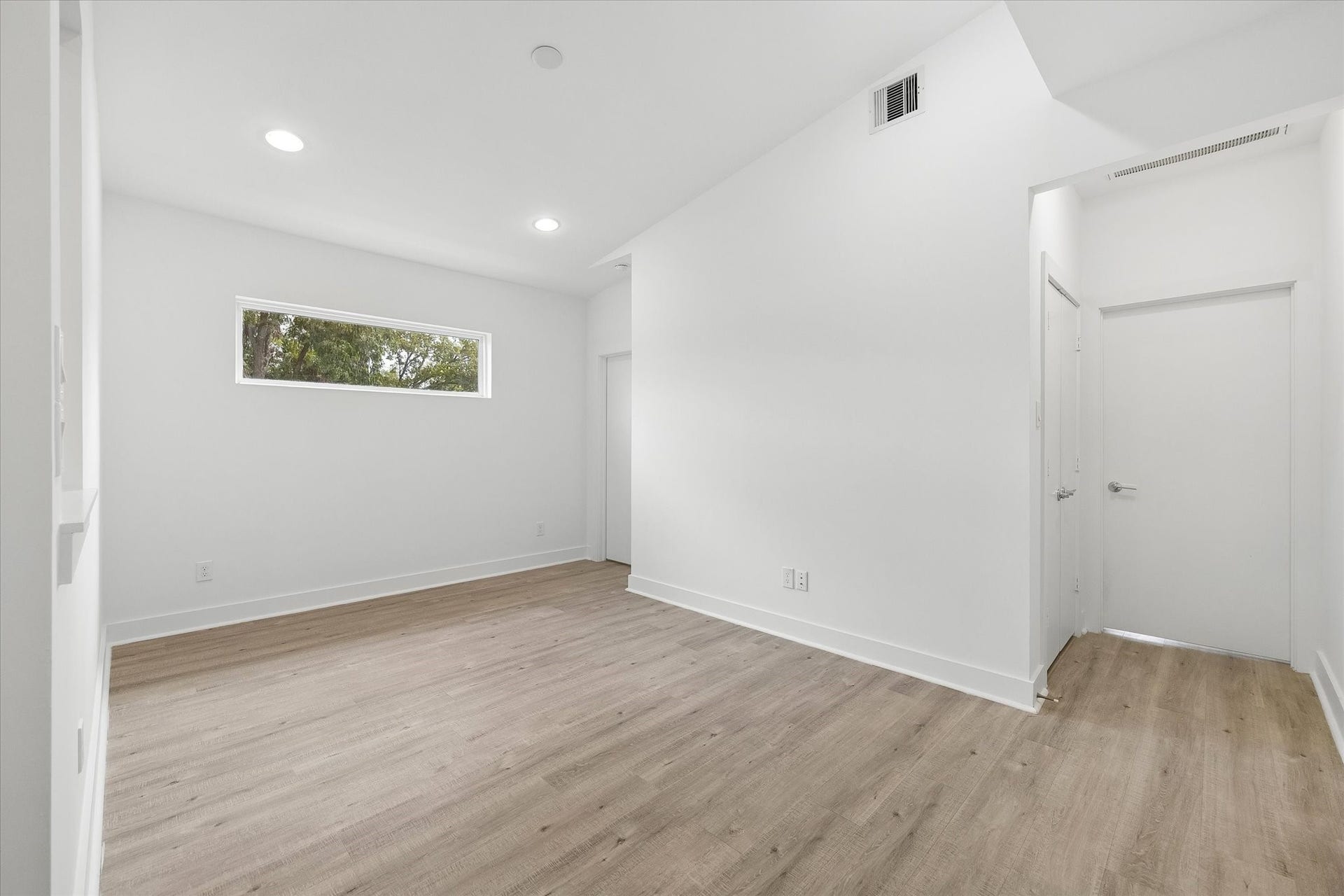 1111 Louise Street, Houston, TX 77009 1111 Louise Street, Houston, TX 77009
