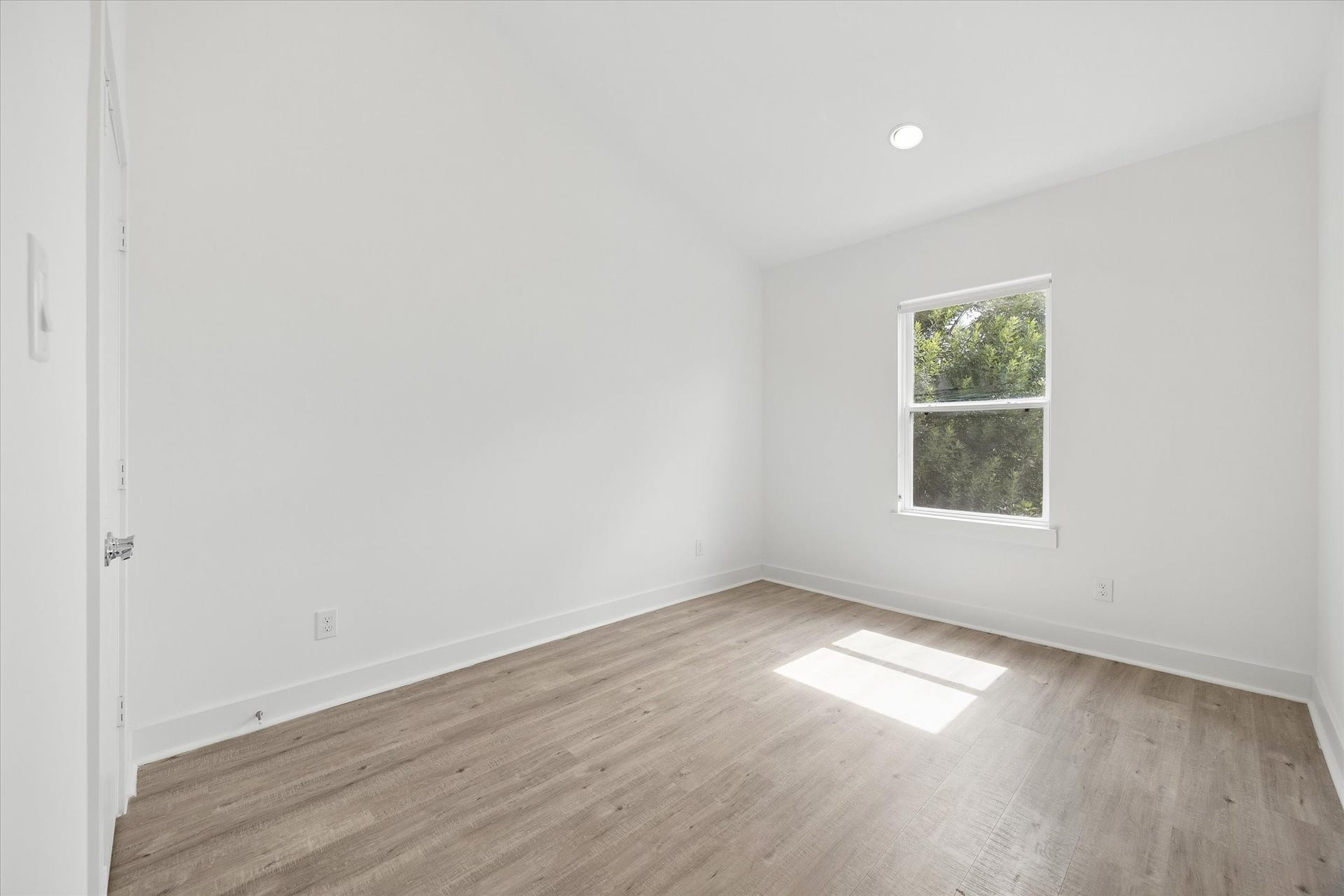 1111 Louise Street, Houston, TX 77009 1111 Louise Street, Houston, TX 77009