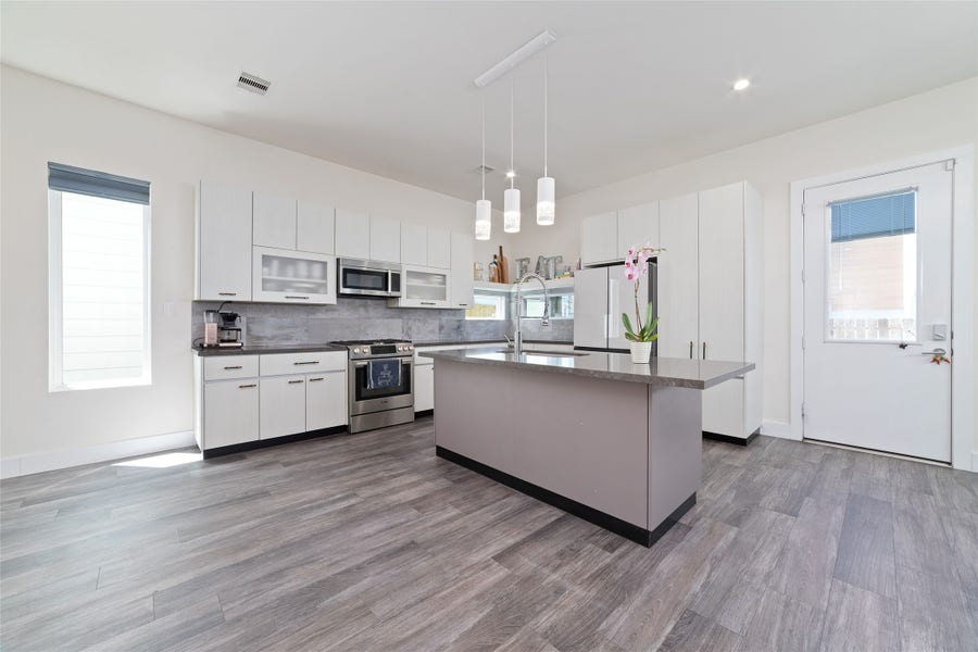 Property photo for 5515 Paraiso Place, Houston, TX