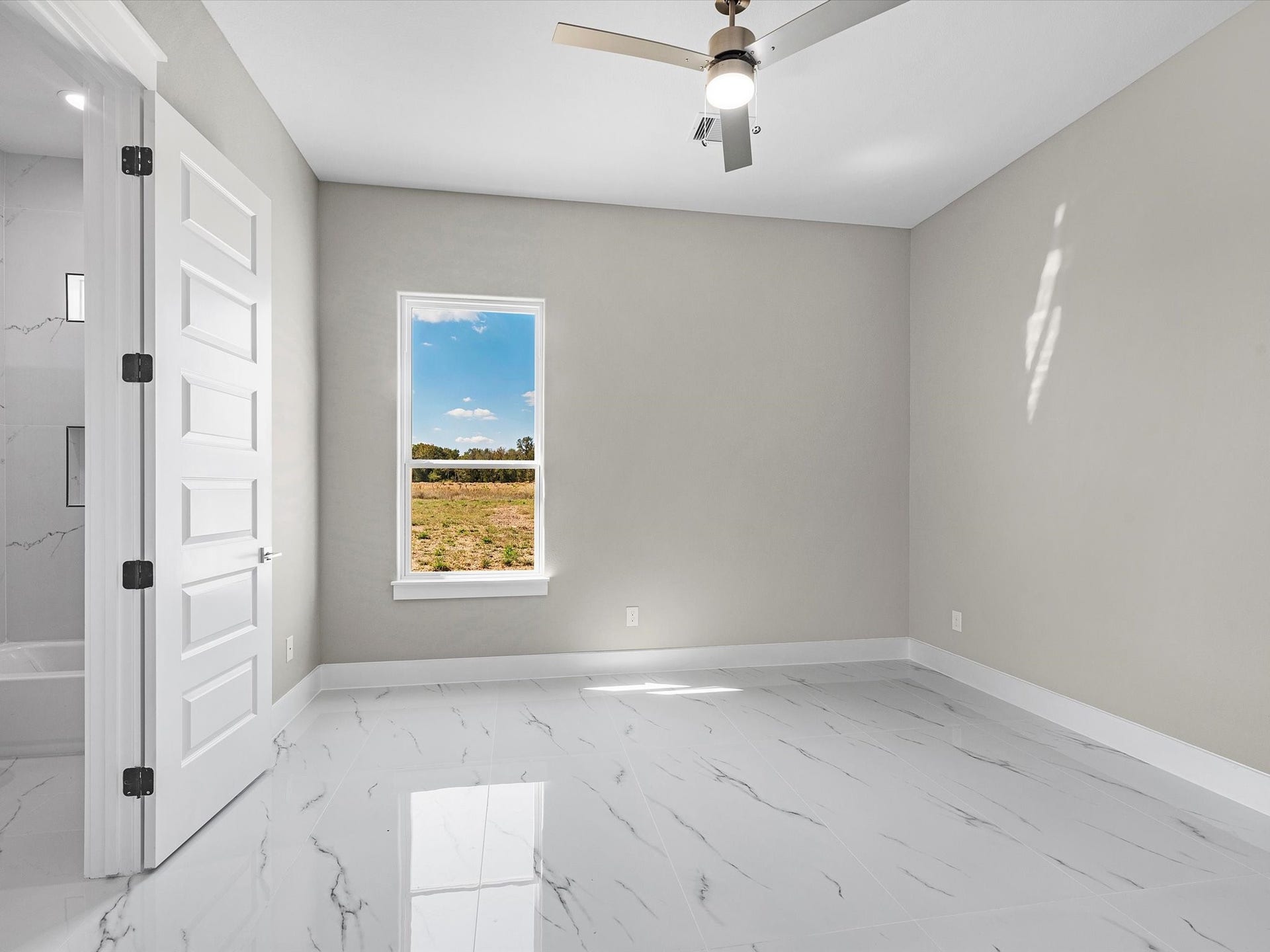 1336 Road 66113, Dayton, TX 77535 All images are for illustrative purposes only and are intended to convey the concept and vision of the home. Images are for guidance only,