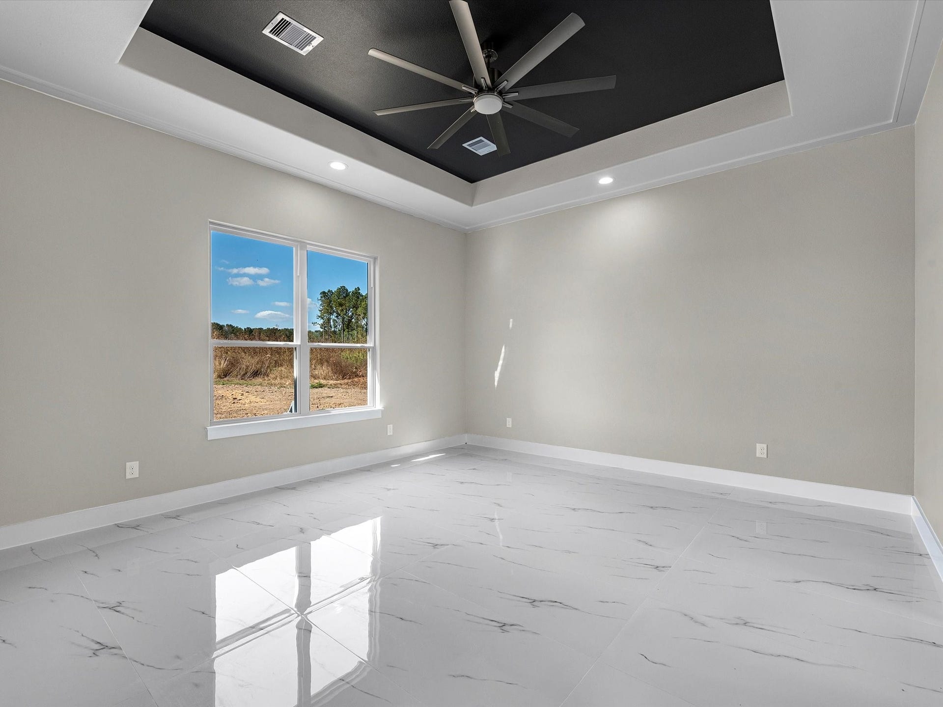 1336 Road 66113, Dayton, TX 77535 All images are for illustrative purposes only and are intended to convey the concept and vision of the home. Images are for guidance only,