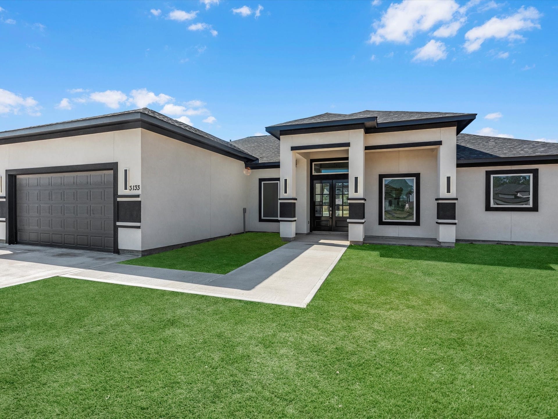 1336 Road 66113, Dayton, TX 77535 All images are for illustrative purposes only and are intended to convey the concept and vision of the home. Images are for guidance only,