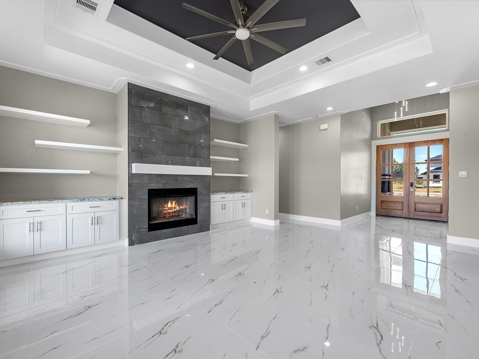 1336 Road 66113, Dayton, TX 77535 All images are for illustrative purposes only and are intended to convey the concept and vision of the home. Images are for guidance only,