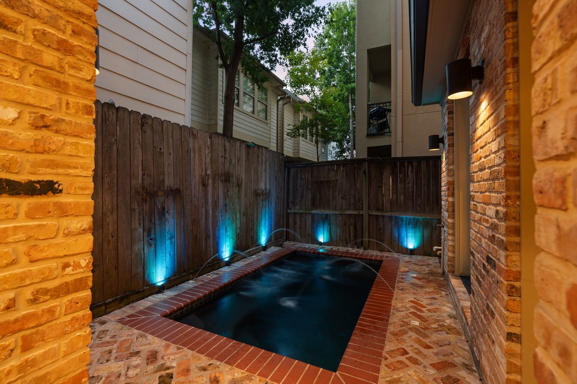 4122 Floyd Street, #A, Houston, TX 77007 Private Plunge Pool | Outdoor Living A little slice of Mediterranean living in the middle of Houston. Whether enjoying a refreshing evening dip or gathering with friends around the adjoining summer kitchen, this intimate outdoor retreat makes every day feel a little more like a getaway.