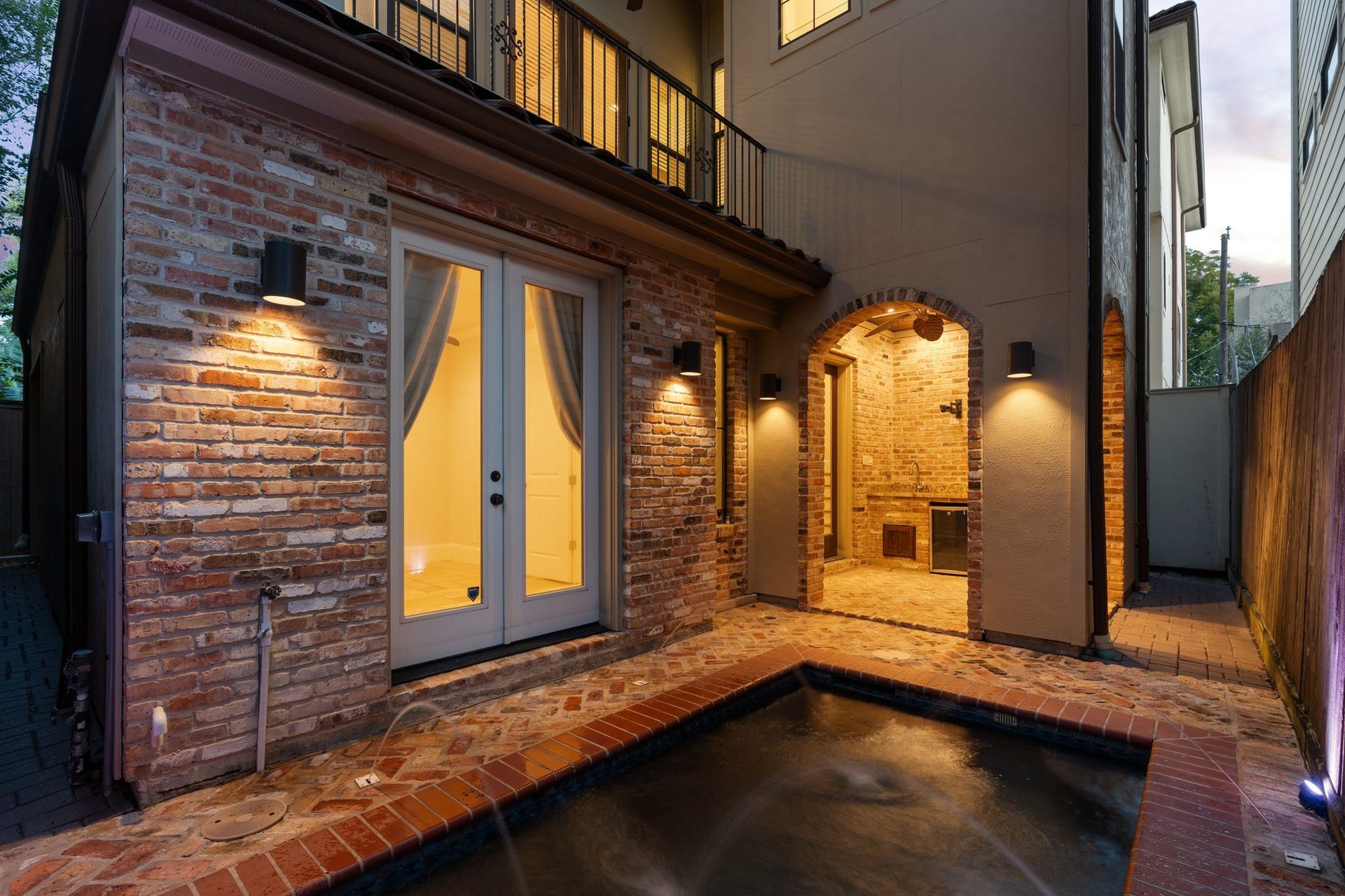 4122 Floyd Street, #A, Houston, TX 77007 Private Plunge Pool | Outdoor Living A little slice of Mediterranean living in the middle of Houston. Whether enjoying a refreshing evening dip or gathering with friends around the adjoining summer kitchen, this intimate outdoor retreat makes every day feel a little more like a getaway.