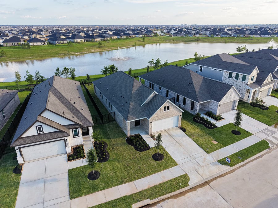 Property photo for 27435 Sunterra Village Dr, Katy, TX