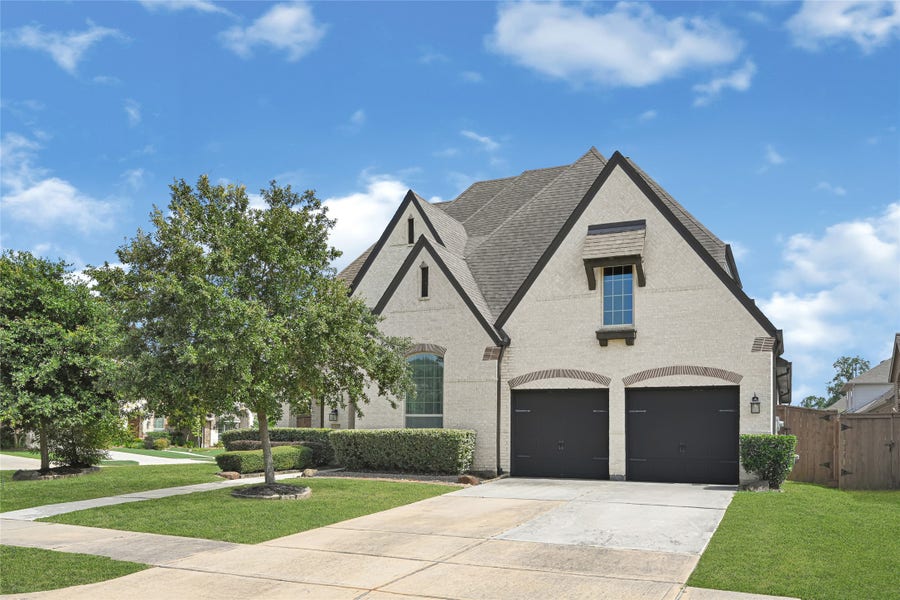 Property photo for 13018 Fernbank Forest Drive, Humble, TX