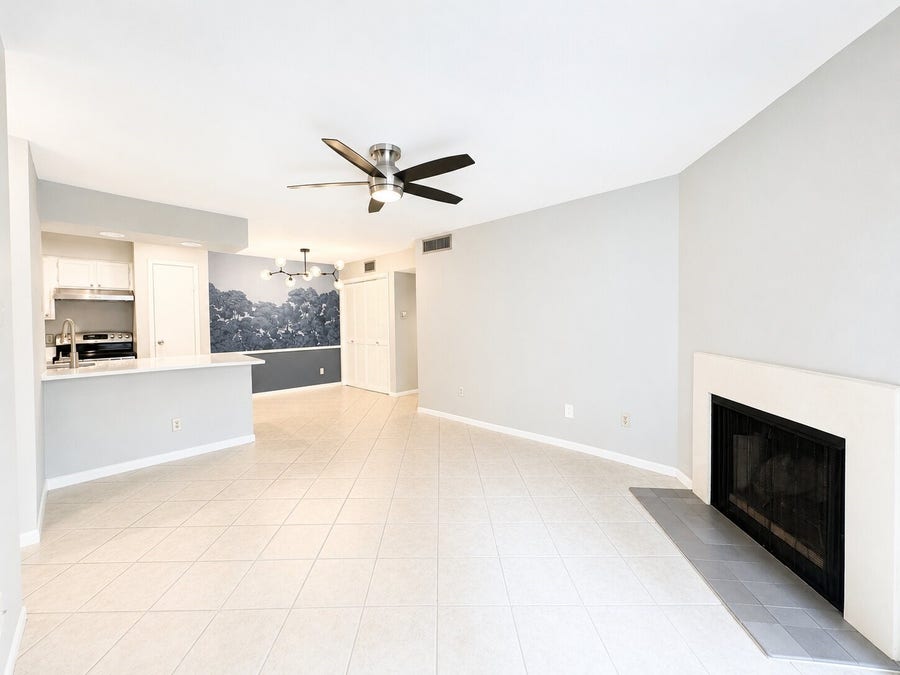 Property photo for 2120 El Paseo Street, #2305, Houston, TX