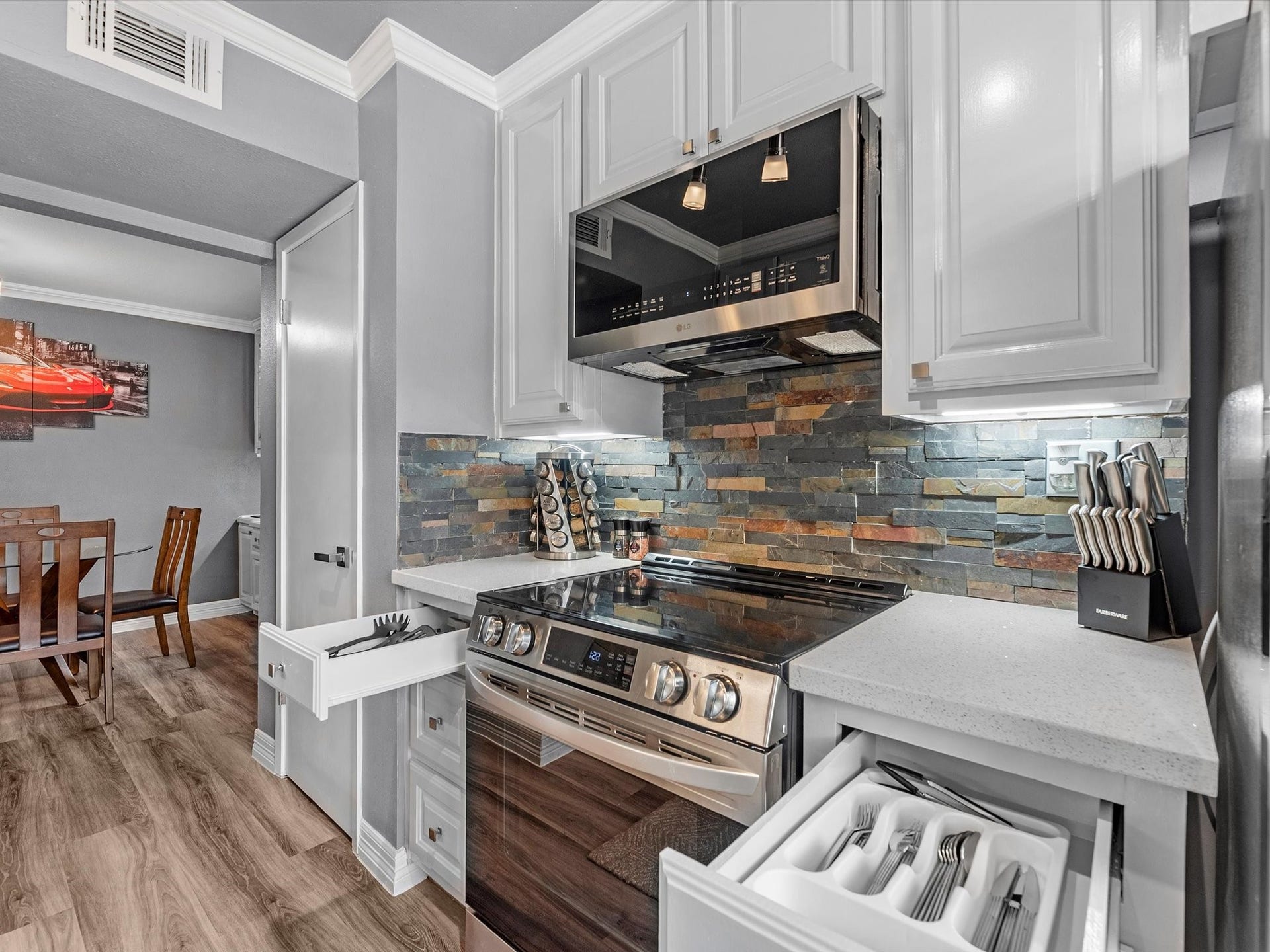 505 Westcott Street, #308, Houston, TX 77007