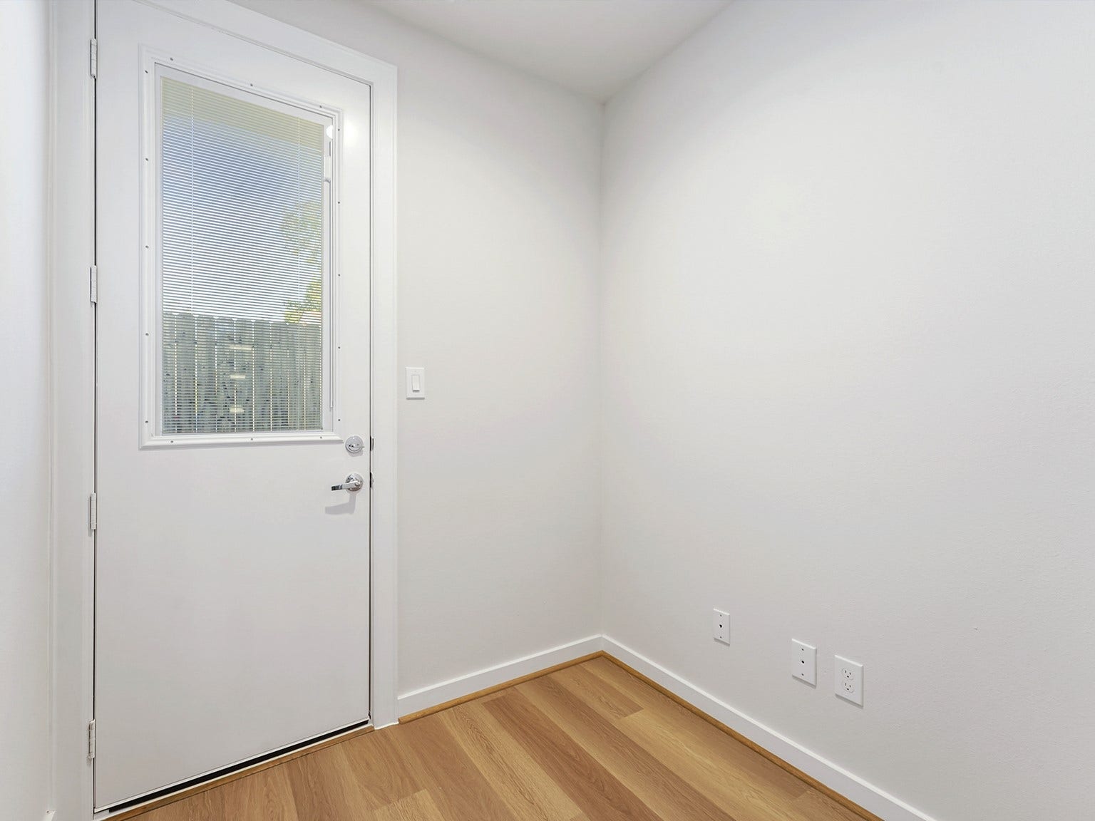 1013 Erin Street, #V, Houston, TX 77009 1013 Erin Street, #V, Houston, TX 77009