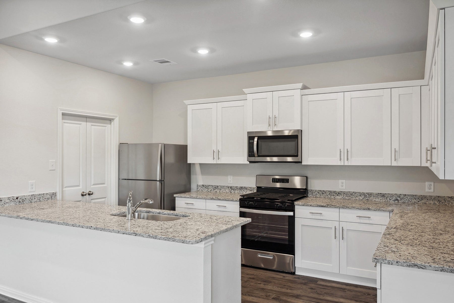 528 Navy Clouds Drive, Waller, TX 77484 528 Navy Clouds Drive, Waller, TX 77484