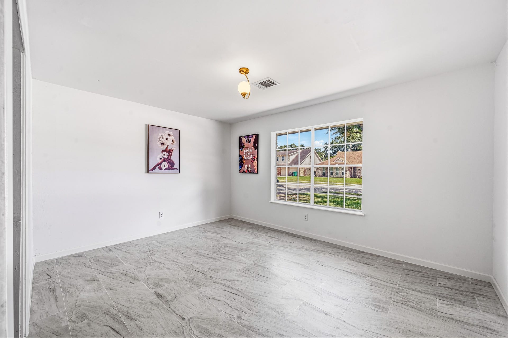 111 Princess Drive, Houston, TX 77034 111 Princess Drive, Houston, TX 77034