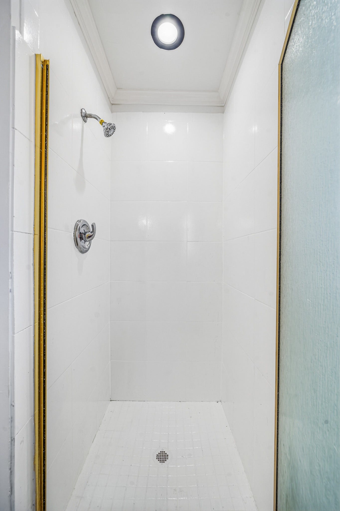 111 Princess Drive, Houston, TX 77034 111 Princess Drive, Houston, TX 77034