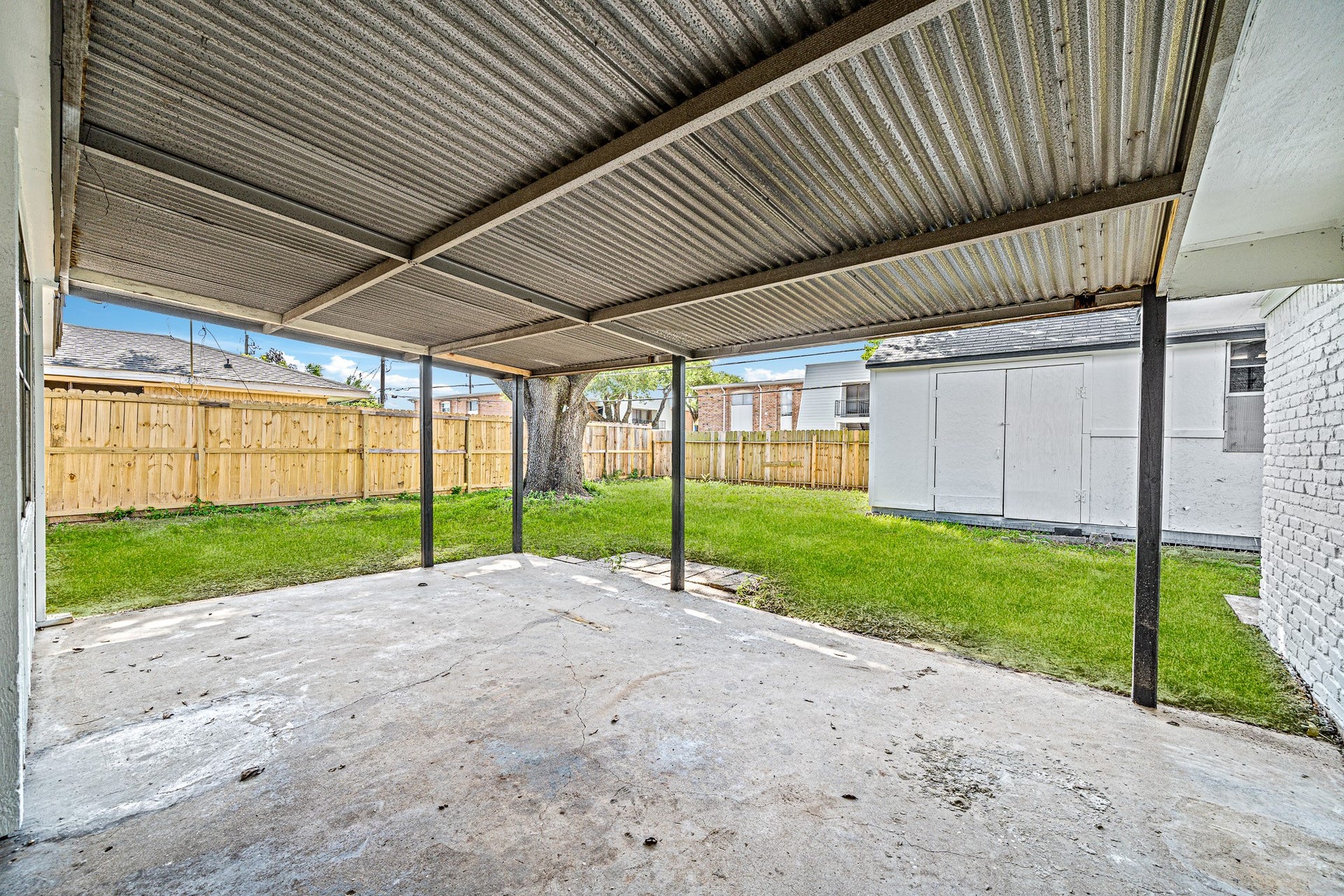 111 Princess Drive, Houston, TX 77034 111 Princess Drive, Houston, TX 77034