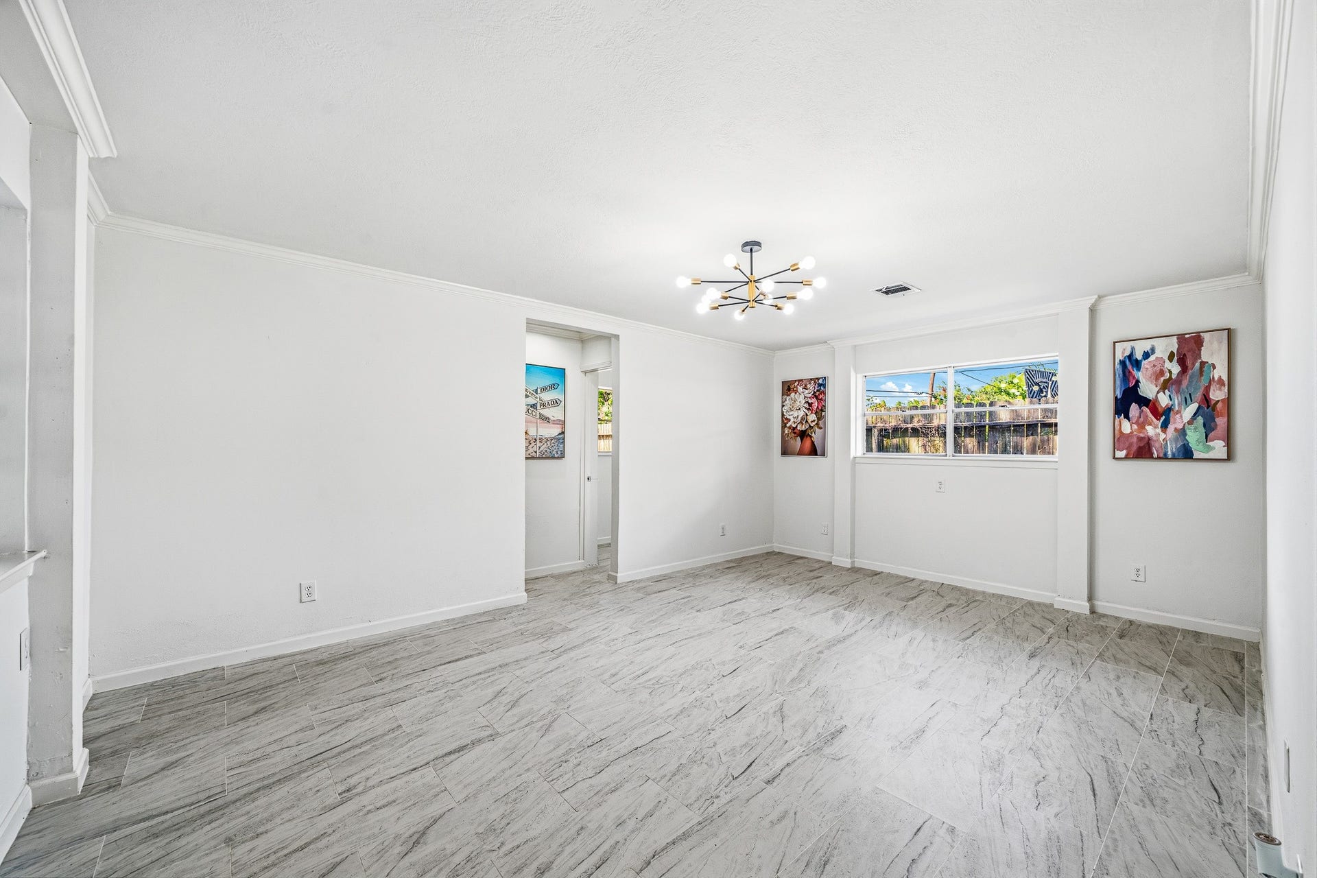 111 Princess Drive, Houston, TX 77034 111 Princess Drive, Houston, TX 77034