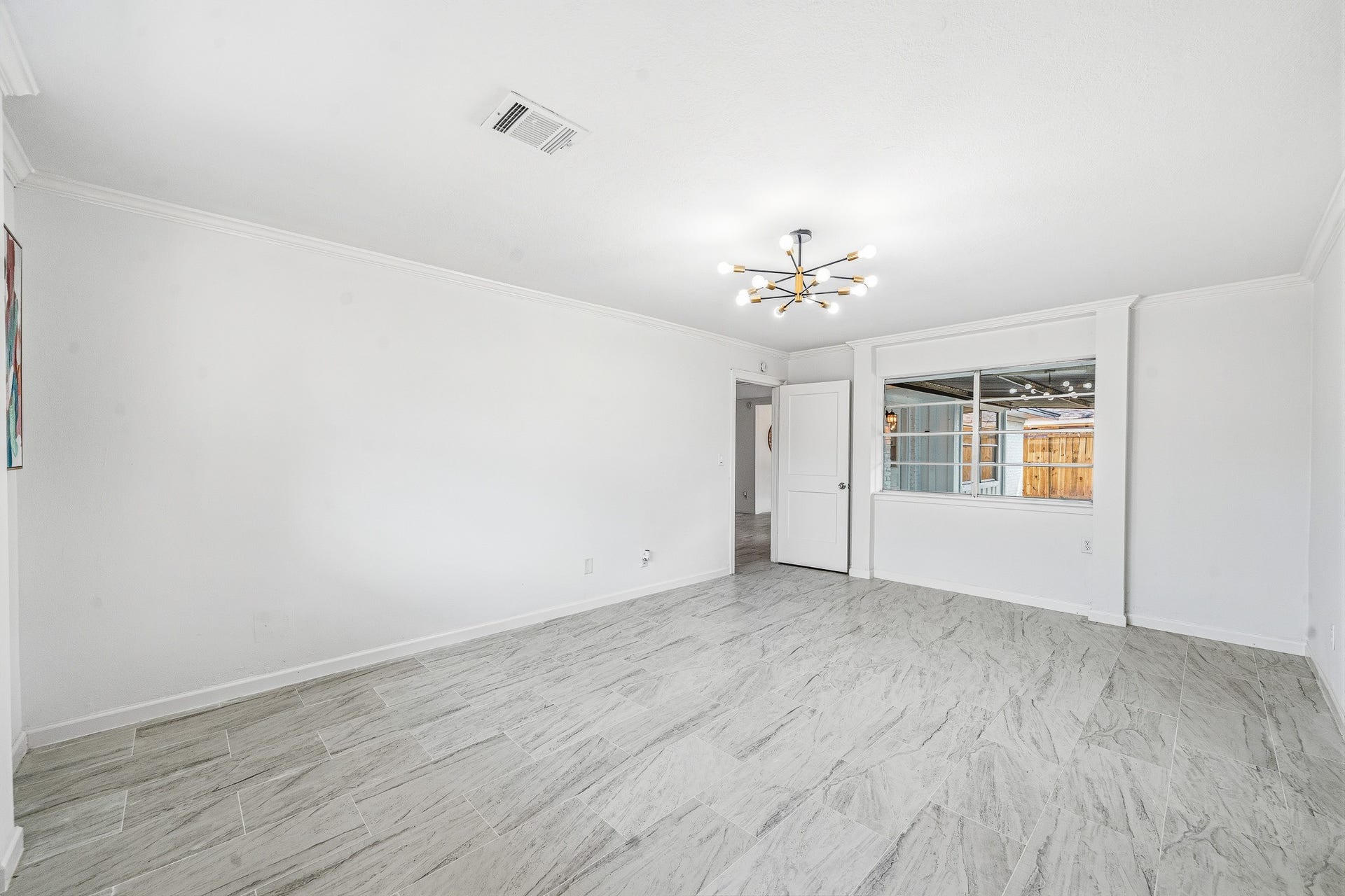 111 Princess Drive, Houston, TX 77034 111 Princess Drive, Houston, TX 77034