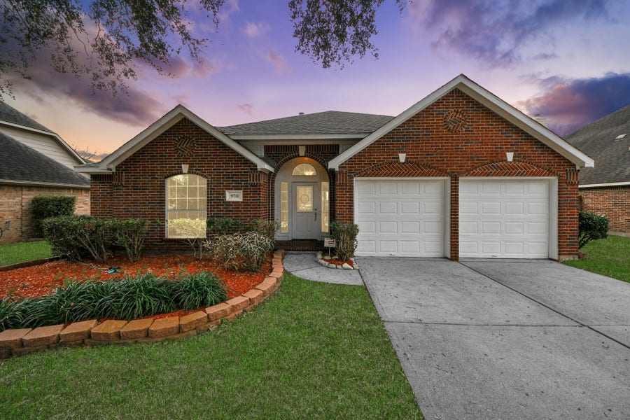 Property photo for 9711 Andrews Lane, Missouri City, TX