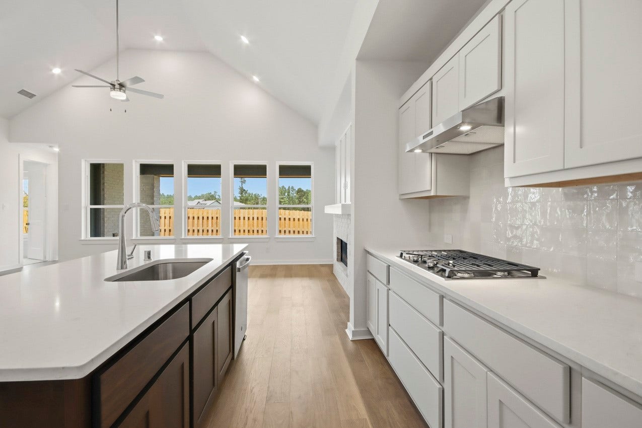 2244 Vargas Street, Montgomery, TX 77316 Kitchen