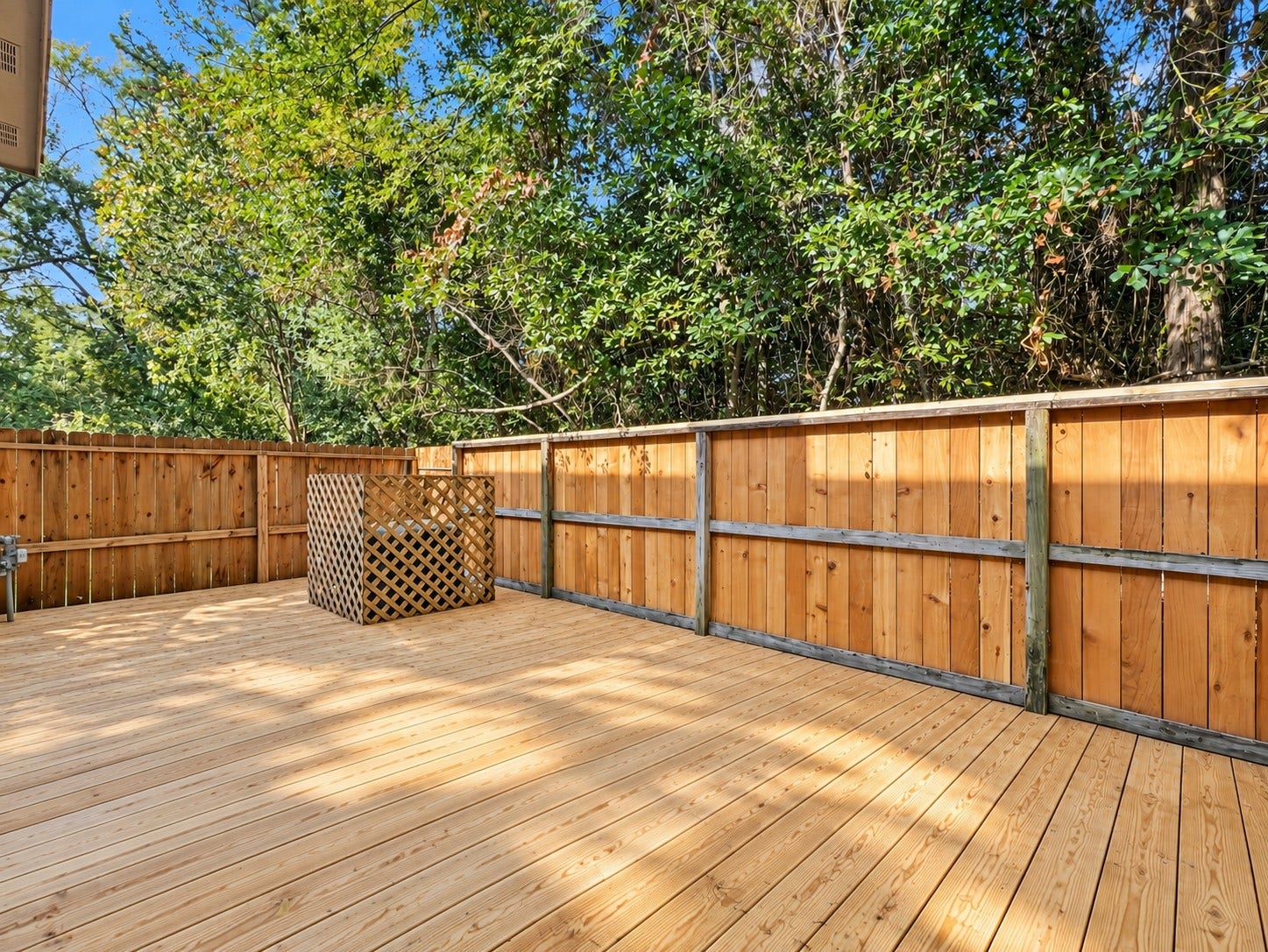 96 S Piper Trace, The Woodlands, TX 77381 96 S Piper Trace, The Woodlands, TX 77381