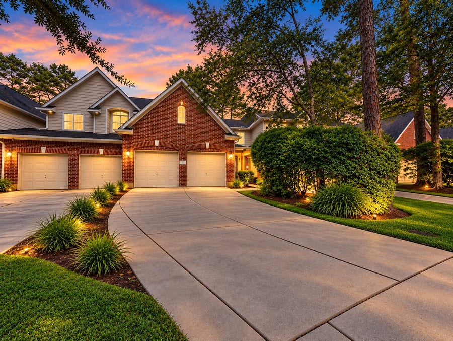 Property photo for 96 S Piper Trace, The Woodlands, TX